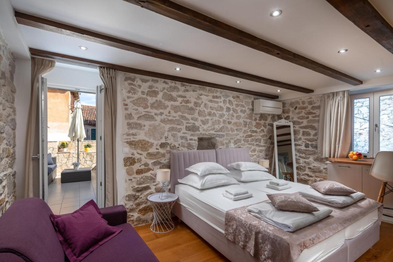 Hotel Awesome Stone House à Split Extérieur photo