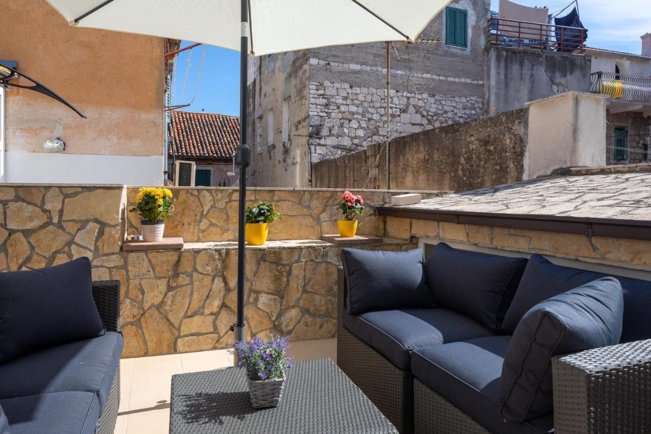 Hotel Awesome Stone House à Split Extérieur photo