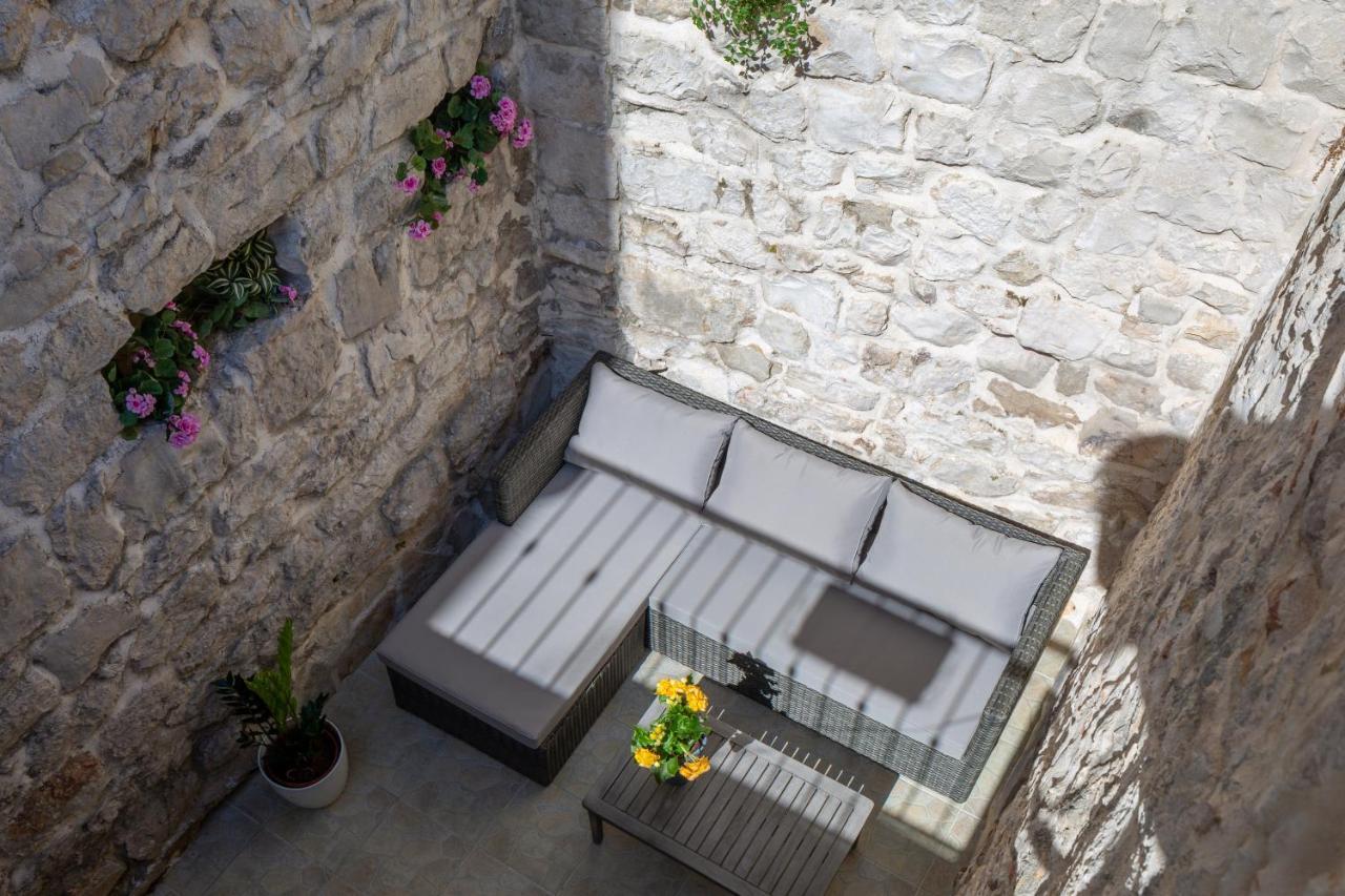 Hotel Awesome Stone House à Split Extérieur photo