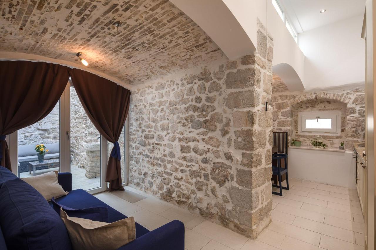 Hotel Awesome Stone House à Split Extérieur photo