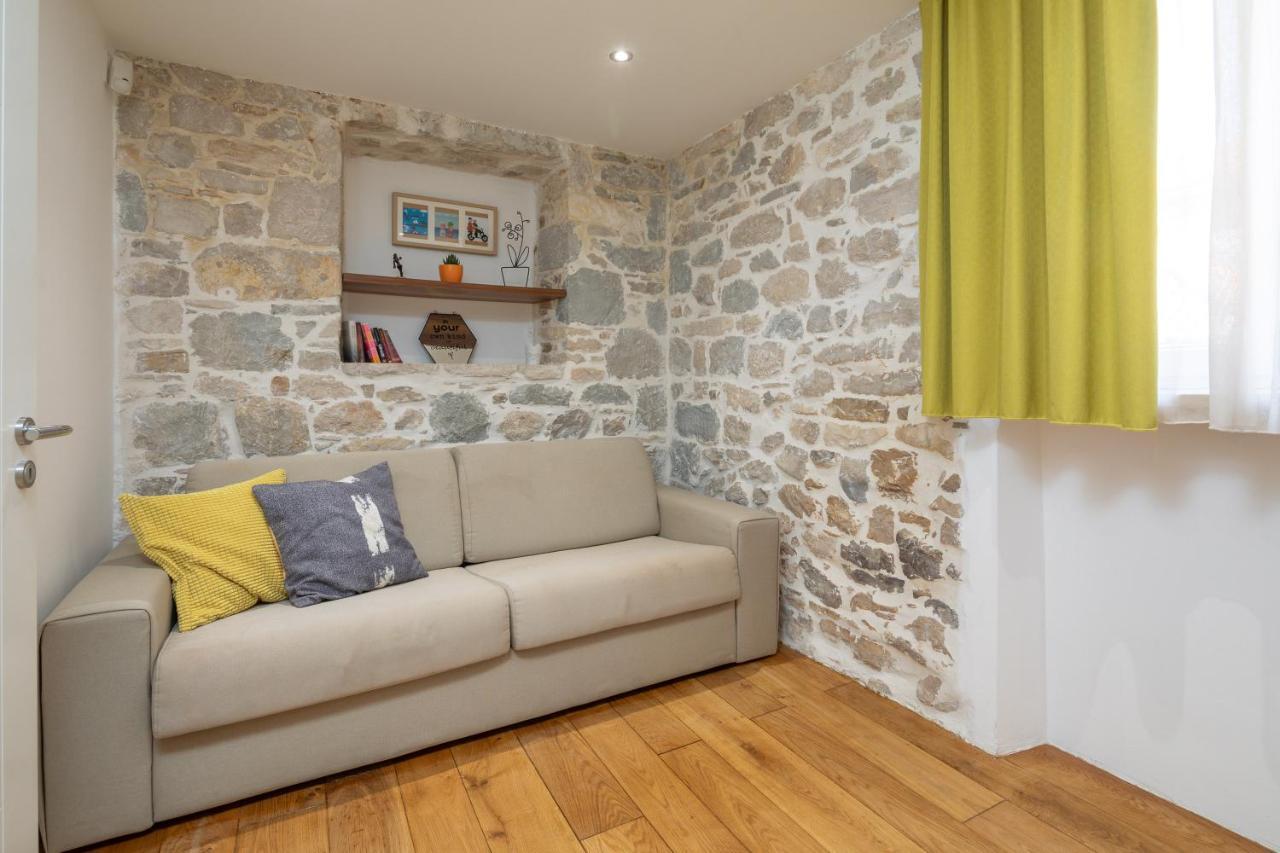 Hotel Awesome Stone House à Split Extérieur photo