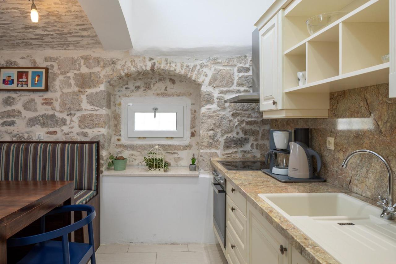 Hotel Awesome Stone House à Split Extérieur photo